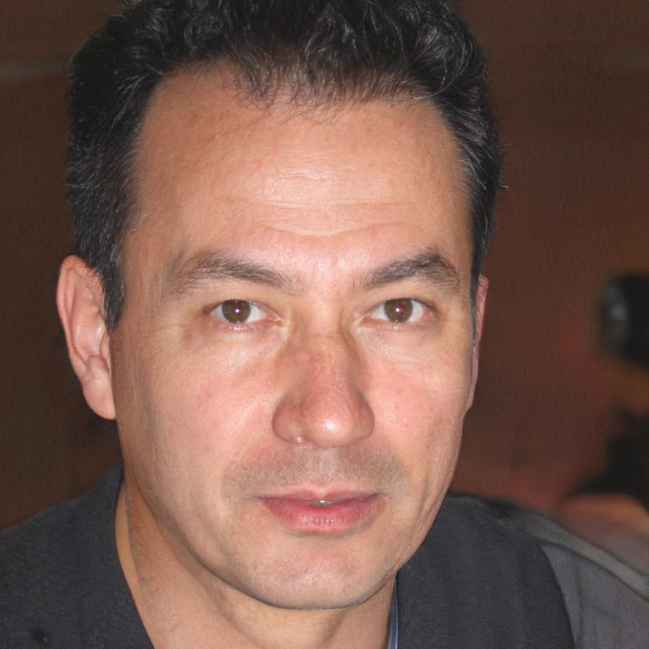 Callum Thorne teaching financial analysis concepts